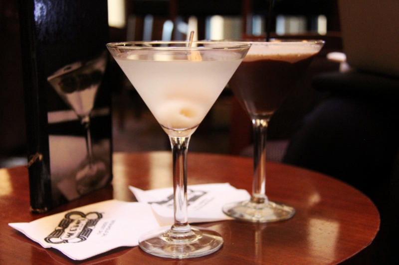 brasserie-MOULINET-min_martini_bar_lychee_chocolate_alcohol_liquor_happy_hour_happy-910161